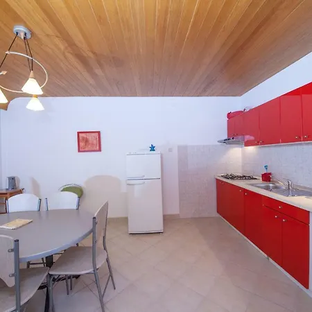 Lusi Guest house Brela