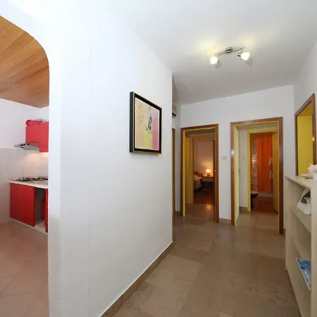 Guest house Lusi