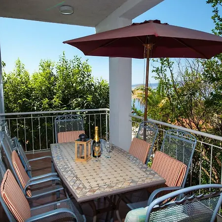 Lusi Guest house